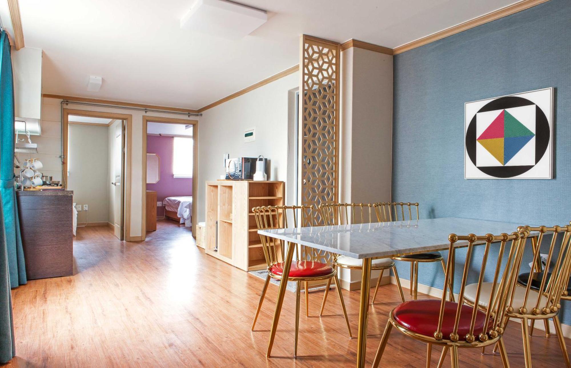 Appartement House Mori *